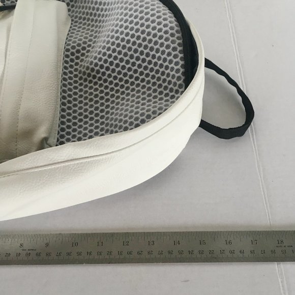 Poverty Flats White Backpack - Picture 7 of 9